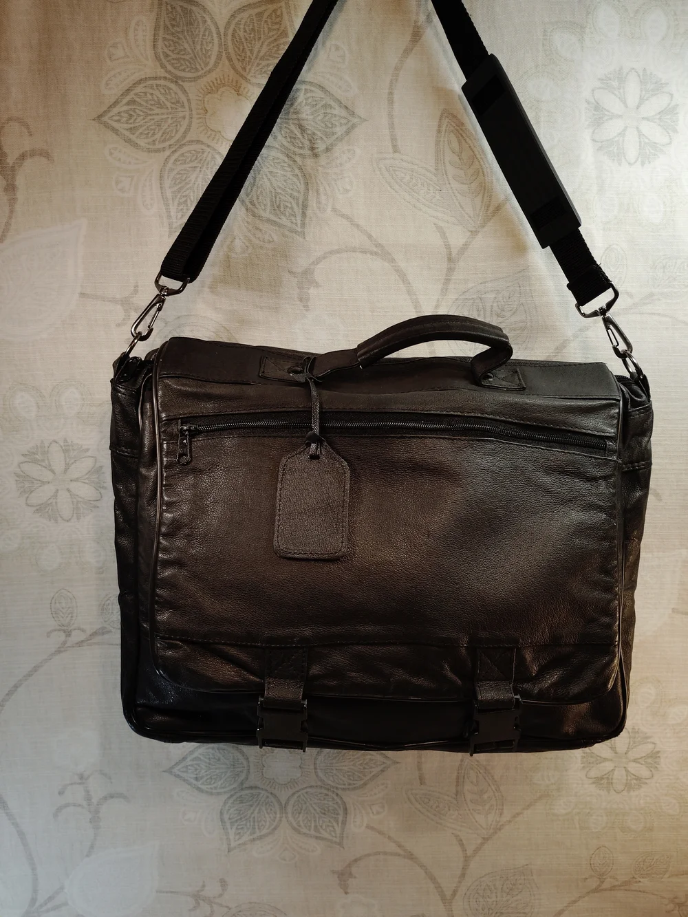 Black Leather Briefcase /Laptop Bag - Unbranded